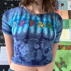blue cropped tie dye grateful dead tee